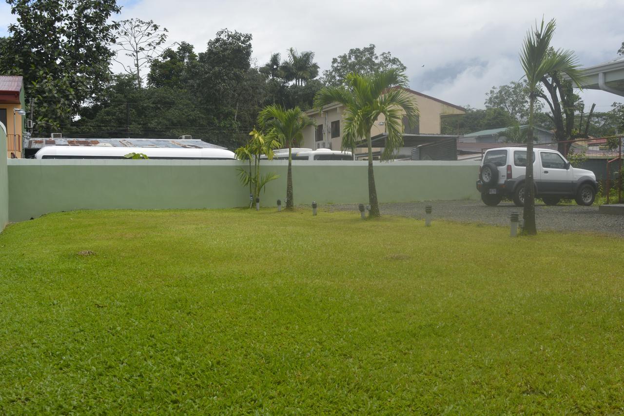 La Fortuna Backpackers Resort מראה חיצוני תמונה