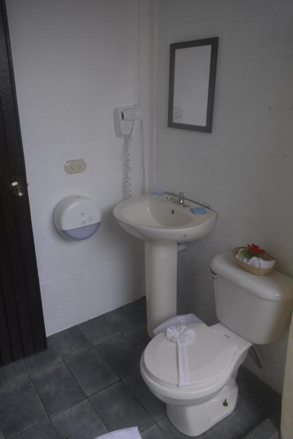 La Fortuna Backpackers Resort מראה חיצוני תמונה